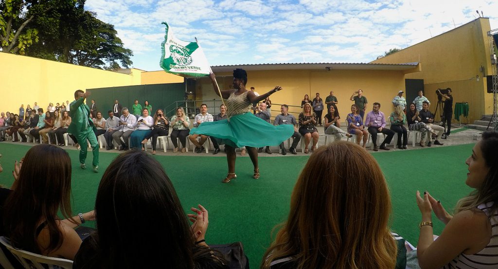 Leila Pereira assiste a apresentação das fantasias da Mancha Verde. Foto: Sérgio Ortiz - Comunicação Mancha Verde