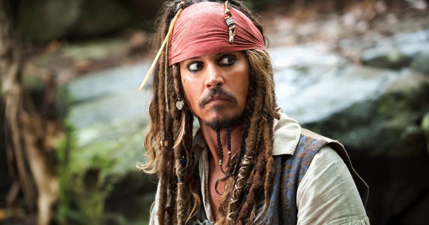 Johnny Depp, como Jack Sparrow, em "Piratas do Caribe". Foto: Divulgação