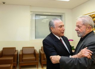 Michel Temer e Lula. Foto: Beto Barata/PR