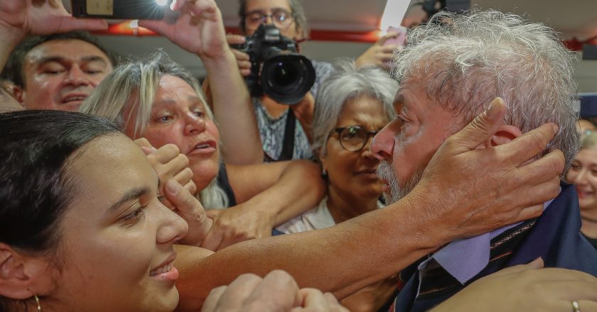 Lula agradece solidariedade popular no Sindicato dos Metalúrgicos do ABC. Foto: Ricardo Stuckert/Fotos Públicas