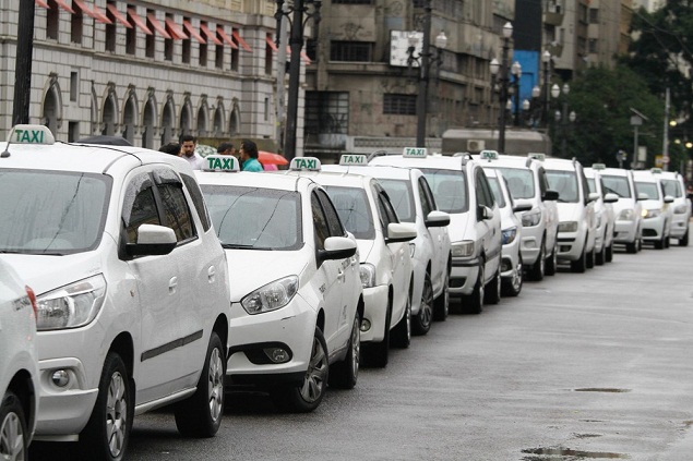 Taxistas em SP. Foto: Reprodução de Internet