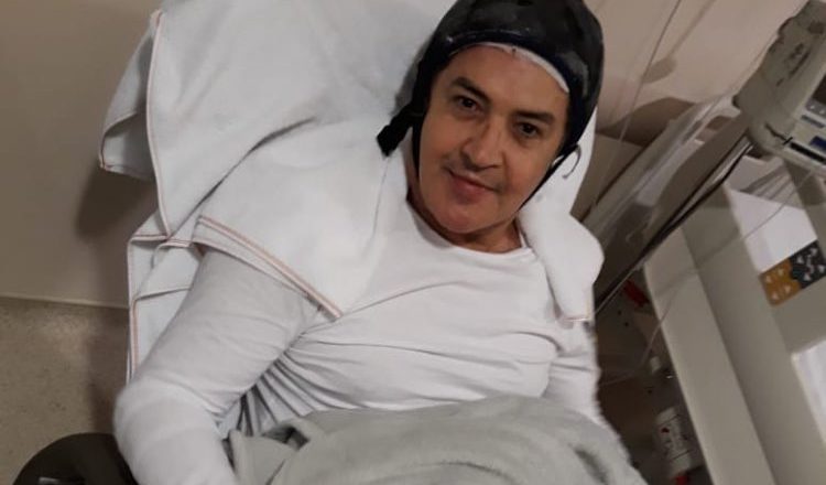 Beto Barbosa posta foto após sessão de quimioterapia. Foto: Reprodução/Instagram