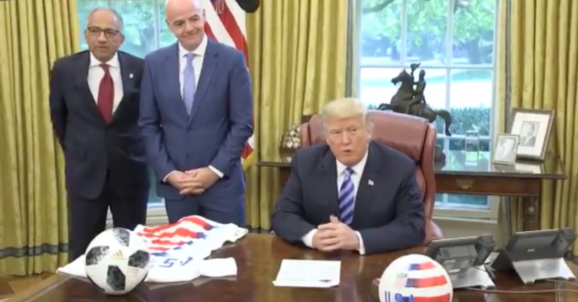 Donald Trump faz coletiva de imprensa com presidente da FIFA. Foto: Reprodução/Donald Trump