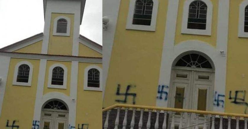 Polícia investiga pichação nazista em igreja na região serrana do Rio. Foto: Reprodução de Internet