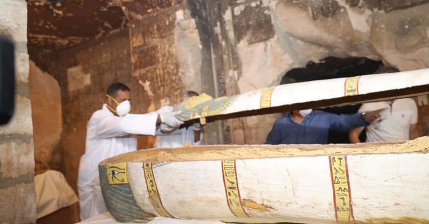 Sarcófago encontrado recentemente no Egito. Foto: Reprodução/Ministério de Antiguidades do Egito