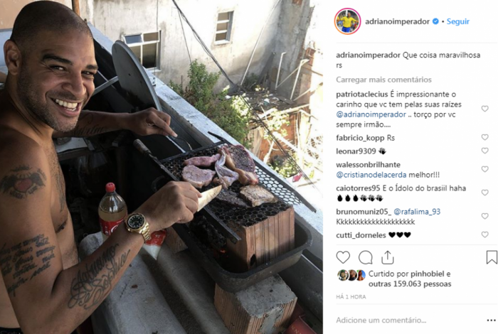 Adriano Imperador faz churrascão em comunidade. Foto: Reprodução/Instagram