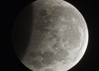 Eclipse parcial da lua. Foto: Reprodução de Internet