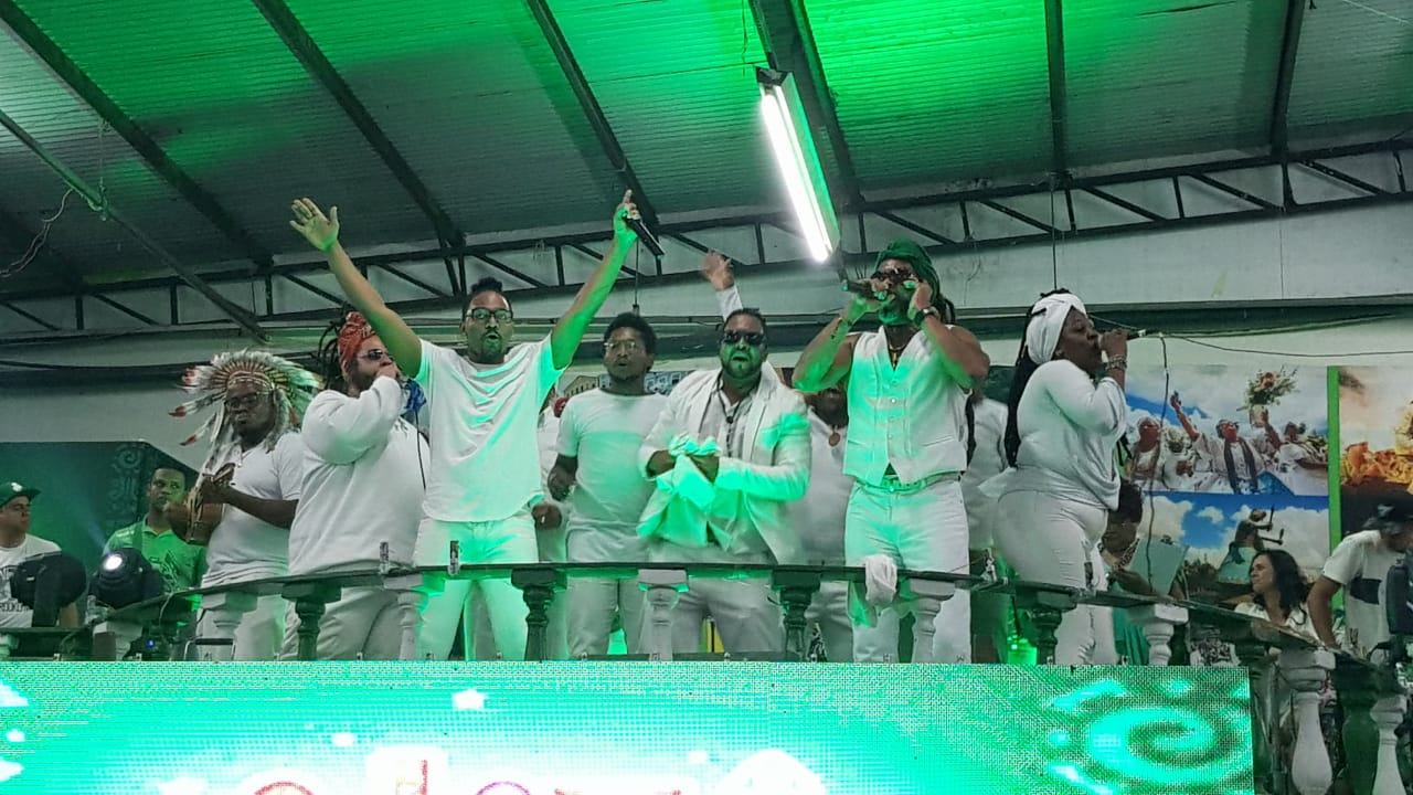 "Samba 3" se apresenta na Camisa Verde e Branco. Foto: SRzd - Guilherme Queiroz