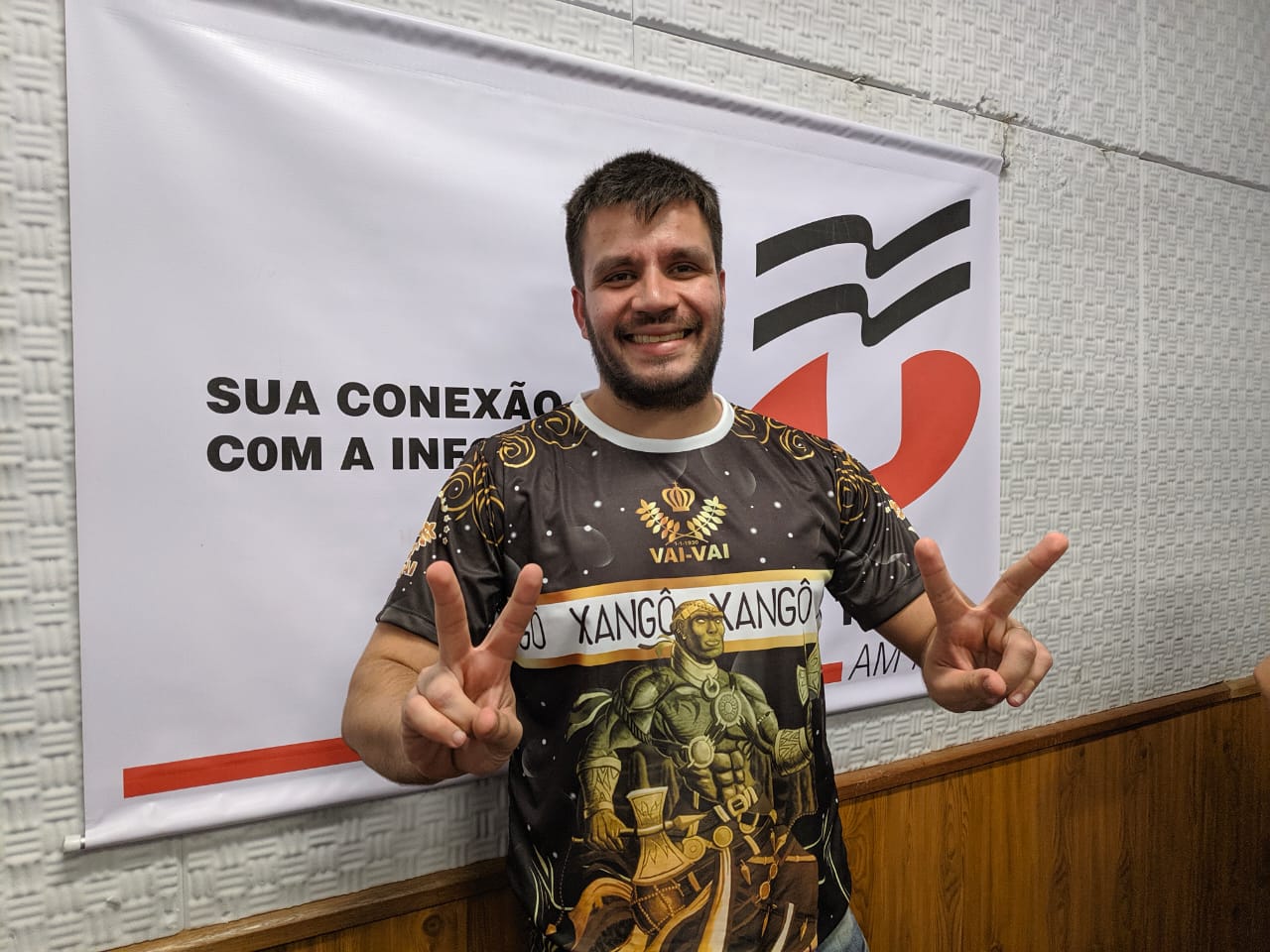 Gabriel Mello. Foto: No Mundo do Samba/Rádio Trianon