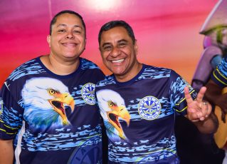 Darlan Alves e Douglinhas Aguiar, intérpretes da Águia de Ouro. Foto: Divulgação - Léo Franco