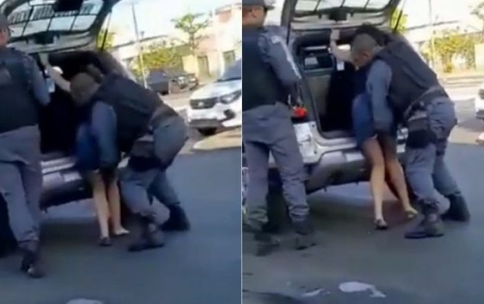 Policial toca em partes íntimas de mulher durante abordagem. Foto: Reprodução de Internet