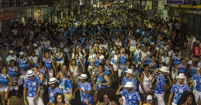 Primeiro ensaio de rua de 2020 da Beija-Flor. Foto: Eduardo Hollanda/Divulgação