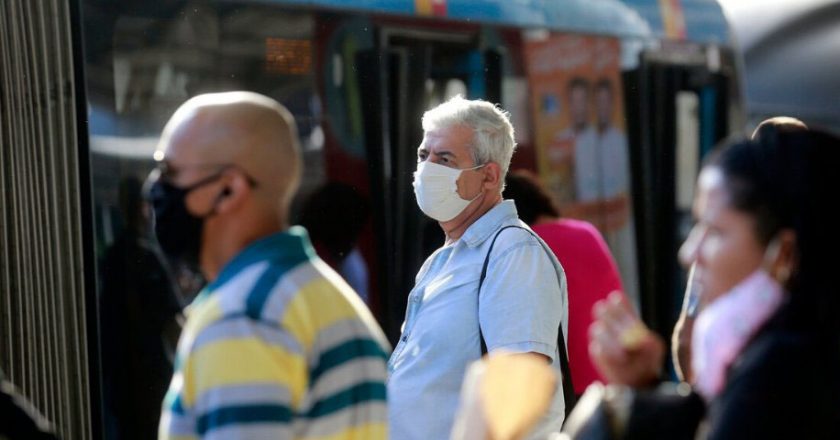 Uso de máscaras passa a ser obrigatório na cidade do Rio. Foto: PMRJ