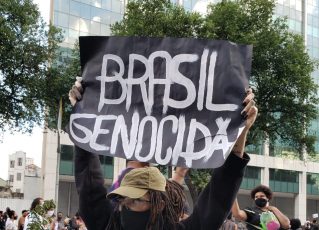 Manifestação no Rio contra Bolsonaro. Foto: Eliane Pinheiro
