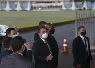 Jair Bolsonaro no Palácio da Alvorada. Foto: Marcello Casal Jr/Agência Brasil