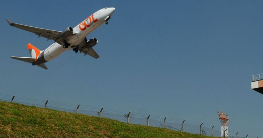 Avião decola no aeroporto de Congonhas. Foto: Rovena Rosa - Agência Brasil