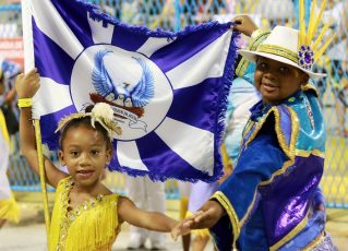 Escola mirim Filhos da Águia no Carnaval 2020. Foto: Acervo Filhos da Águia