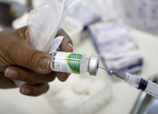 Vacinação contra a gripe. Foto: Agência Brasil/Arquivo/Gilberto Marques/Governo do Estado de São Paulo