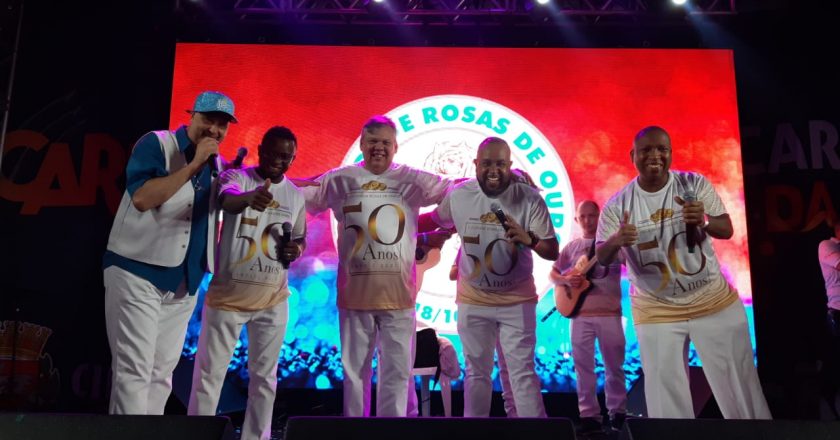 Rosas de Ouro na festa de lançamento do CD do Carnaval de São Paulo 2022. Foto: SRzd/Fabio Capeleti