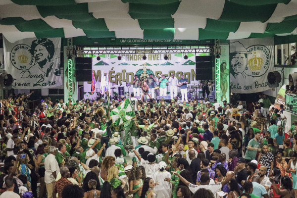 Império Serrano recebe convidados para feijoada desde sábado. Foto: Emerson Pereira