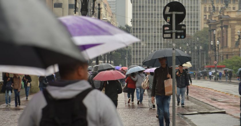 Chuva na região central de São Paulo. Foto: Rovena Rosa/Agência Brasil (Arquivo)