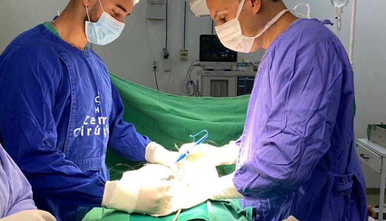 Cirurgia para Câncer de Próstata. Foto: Foto: Divulgação/Danielle Vallejo/Assessoria/Dr José Alexandre Araújo