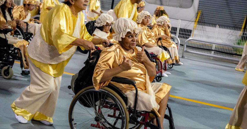 Cadeirante em desfile no Anhembi. Foto: Divulgação/Site/Liga-SP