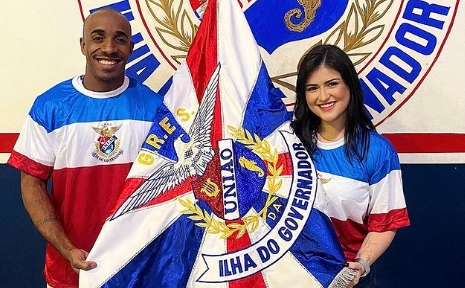 Thiaguinho Mendonça e Amanda Poblete são o novo casal da União da Ilha. Foto: Reprodução/Instagram