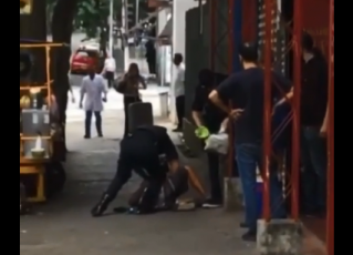 SP: GCM coloca joelho do pescoço de homem negro no centro da Capital. Foto: Reprodução de vídeo