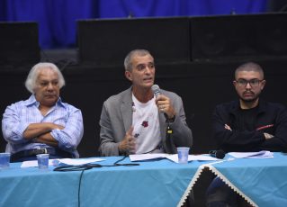Paulo Barros apresenta sinopse do enredo da Vila Isabel. Foto: Diego Mendes/Divulgação/Vila Isabel