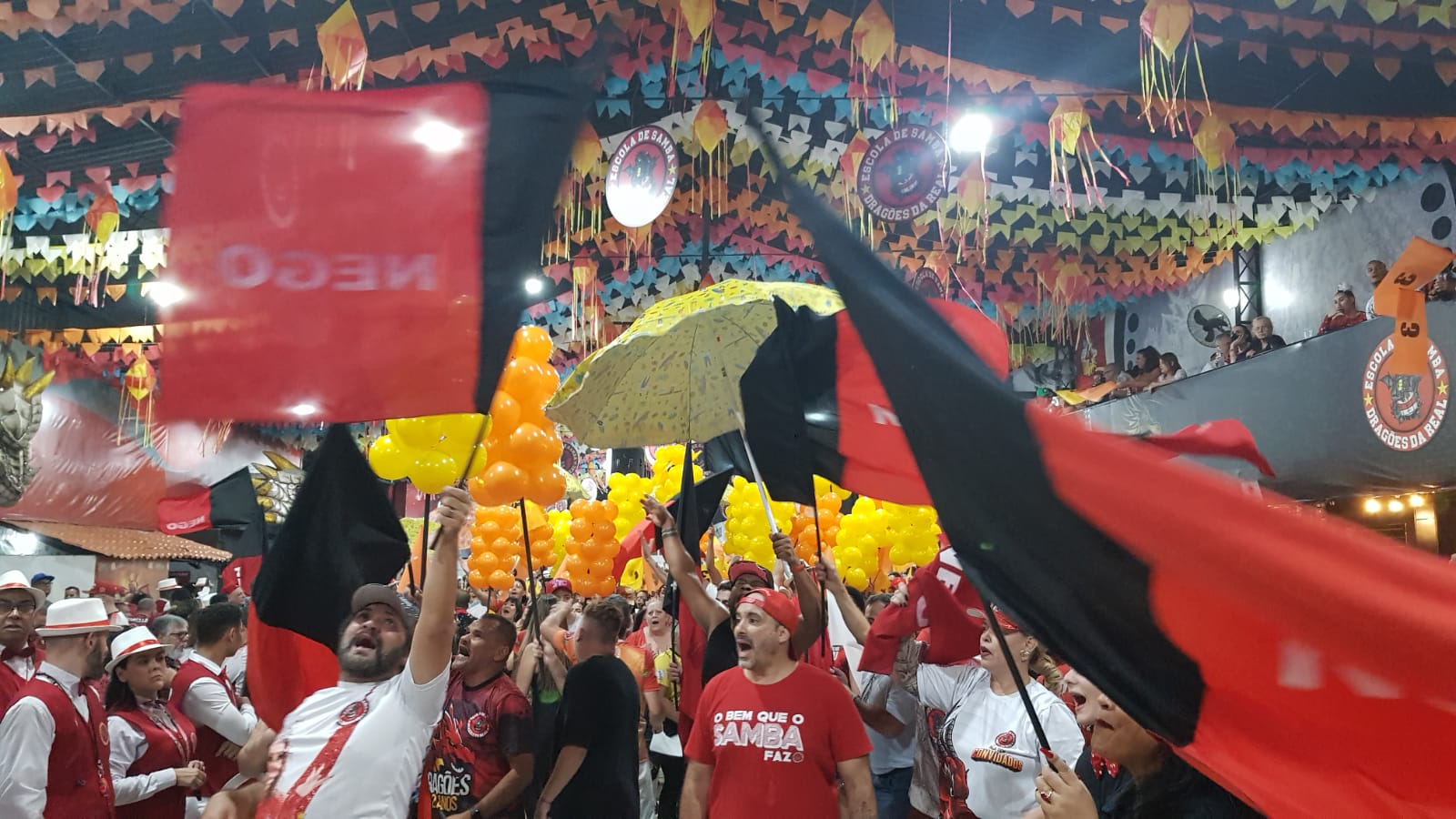 Final de samba-enredo na Dragões da Real. Foto: Guilherme Queiroz/SRzd