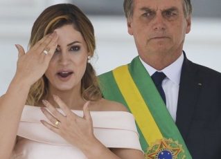 Michelle e Bolsonaro. Foto: Reprodução/Twitter/POPTime
