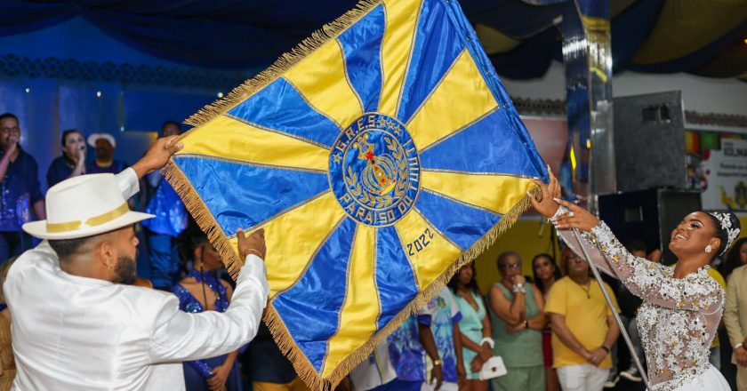 Casal da Paraíso do Tuiuti na final de samba-enredo para o Carnaval de 2023. Foto: Ewerton Pereira/Divulgação