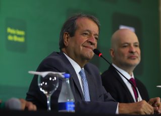 Costa Neto crava futuro de Bolsonaro e faz discurso difuso sobre urnas. Foto: PL