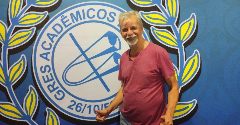 Wagner Santos no barracão da Acadêmicos do Tatuapé. Foto: Guilherme Queiroz/SRzd