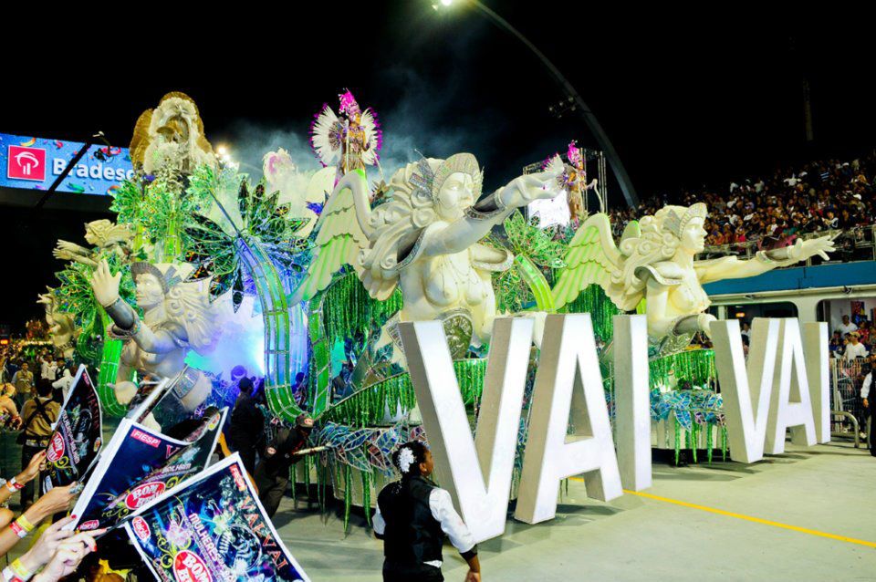 Alegoria da Vai-Vai no Carnaval 2012. Foto: Reprodução/Facebook/Vai-Vai
