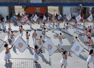 Cisne do Amanhã promove aula de mestre-sala e porta-bandeira no Anhembi. Foto: Divulgação/Liga-SP