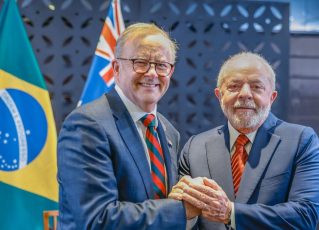 Presidente Luiz Inácio Lula da Silva se encontra com o primeiro-ministro da Austrália, Anthony Albanese. É a primeira reunião bilateral que faz ao participar, como convidado, da Cúpula do G7. Foto: Ricardo Stuckert/PR