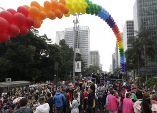 Parada do Orgulho LGBT+ em 2022 na Avenida Paulista. Foto: Jose Cordeiro/SPTuris