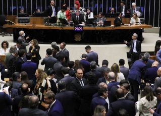 Sessão da Câmara para votar o Arcabouço Fiscal. Foto Lula Marques/Agência Brasil