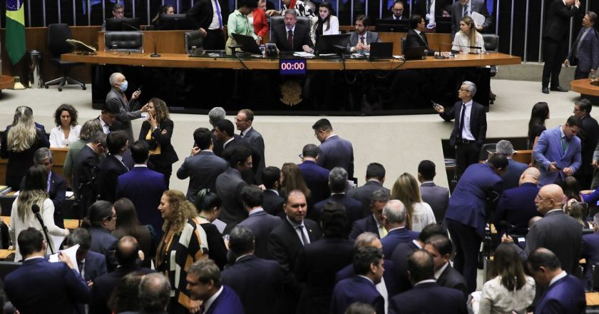 Sessão da Câmara para votar o Arcabouço Fiscal. Foto Lula Marques/Agência Brasil