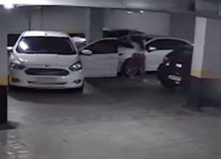 Ex-mulher é presa após invadir garagem e quebrar carro de ator da Globo. Foto: Reprodução de Vídeo